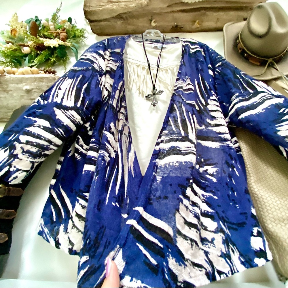 Anthropologie Blue and White Abstract Print Cardigan - Picture 6 of 11